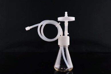 Передаточная крышка для колбы Эрленмейера, с трубкой 1/8 дюйма, с разъёмом и крышкой Луер с резьбой, стерильная, 1 шт./уп., 4 уп./кор., Nest, Китай